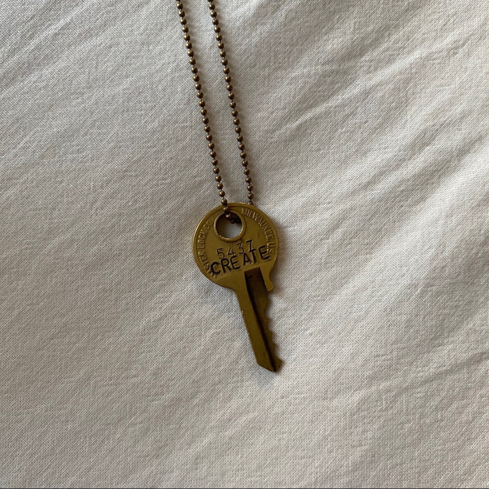 Giving Keys Necklace Create